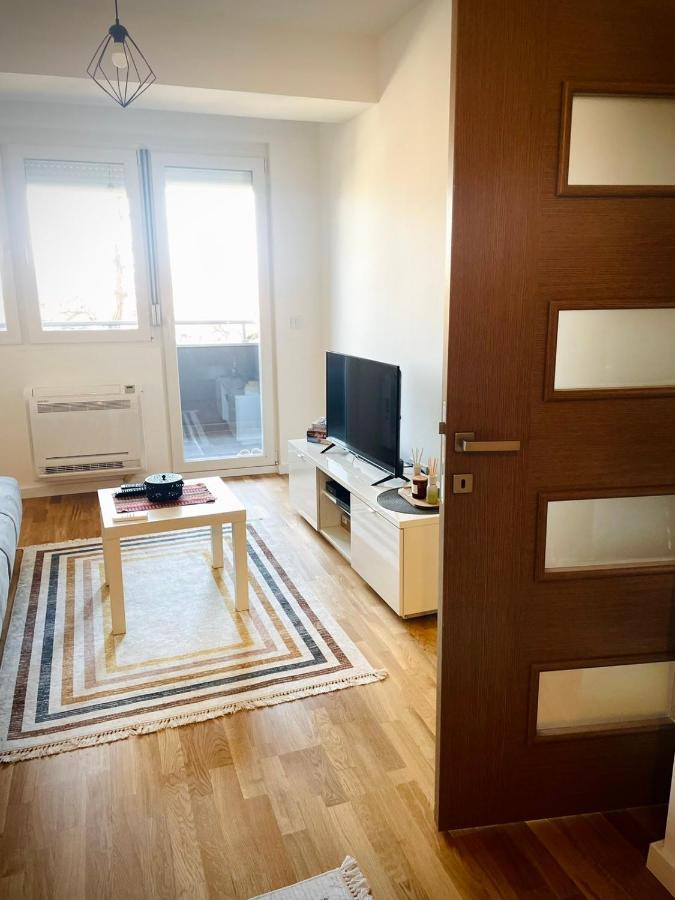 Apartman Nikol Kumanovo Eksteriør billede