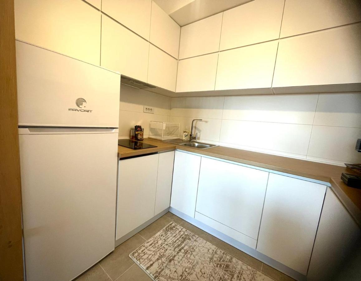 Apartman Nikol Kumanovo Eksteriør billede